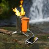 Biolite Campingkocher und USB Ladegerät beim Camping